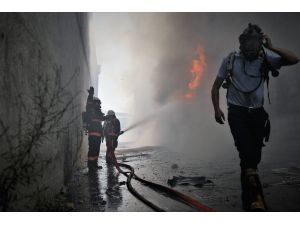 Mersin'de hurdacılar sitesinde yangın