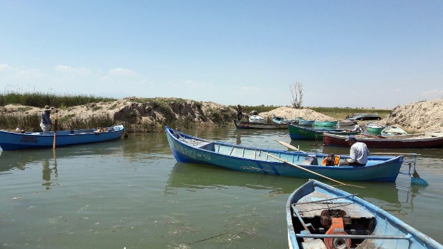 Beyşehir Gölü'nde bu defa balık değil ‘hayalet ağ’ avlıyorlar