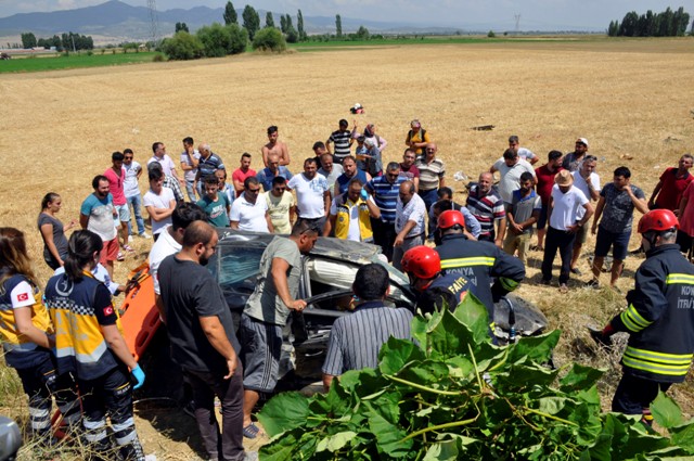 Tatil dönüşü kaza: 2 yaralı
