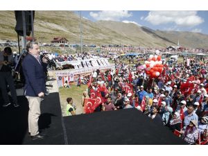 Gençlik ve Spor Bakanı Bak, Rize'de