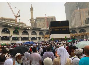 Kabe'de yağmur sevinci