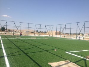 Karatay'da FİFA standartlarında suni çim sahalar yapılıyor