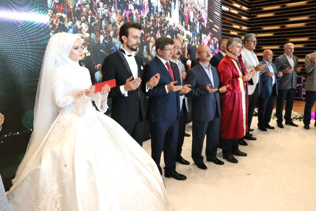 Başkan Akyürek Oğlunu Evlendirdi