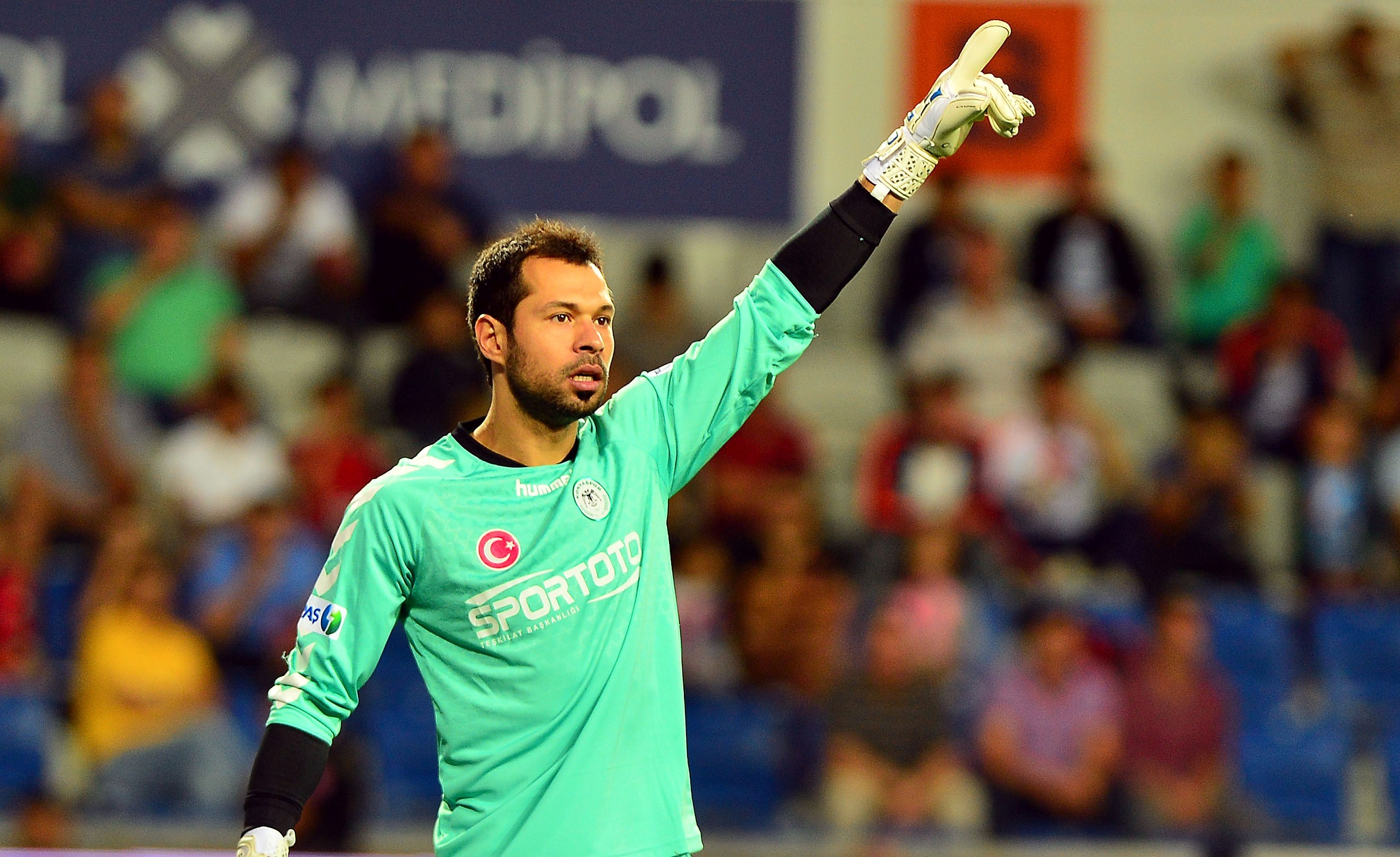 Serkan Kırıntılı Konyaspor'la sözleşme uzattı