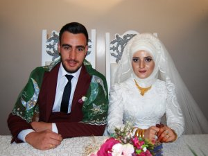 Karataş ve Atalay Ailelerini mutlu günü