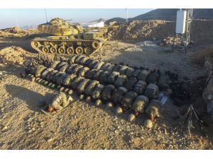 Mehmetçik 2 bin 900 metrede bayramlaştı