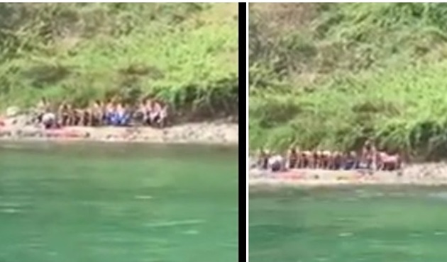 Bikinili kadından sonra bu kez mayolu cemaat namaz kıldı! / VİDEO