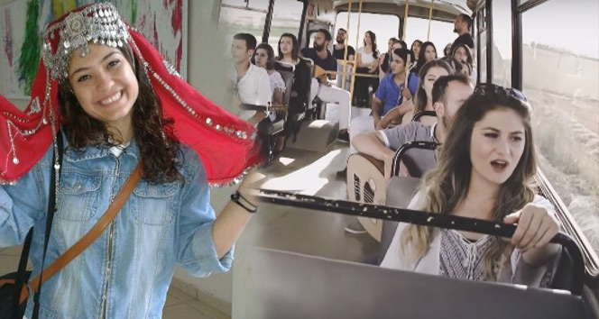 Arkadaşları Aybüke öğretmen için klip hazırladı: Konya'da bir araya...