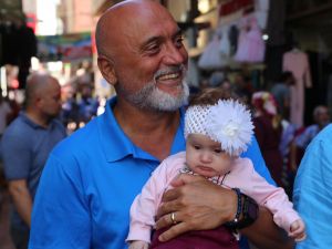 Çaykur Rizesporlu futbolcular, vatandaşlarla bayramlaştı