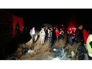 GÜNCELLEME - Yozgat'ta yolcu otobüsü devrildi: 3 ölü, 43 yaralı