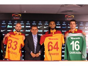 Galatasaray yeni transferlerini tanıttı