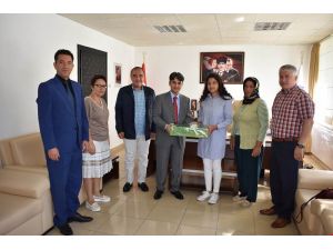 Erdoğan'dan üniversiteyi tam burslu kazanan öğrenciye ödül