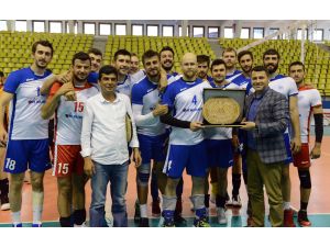 Voleybol: Mobilya Kupası