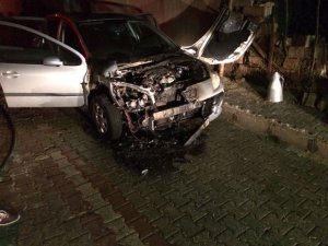 Konya'da park halindeki otomobil kundaklandı