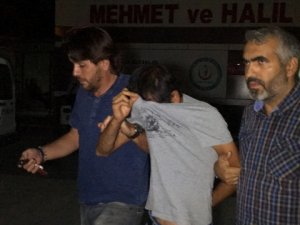 Bebek arabası hırsızlığı güvenlik kamerasında