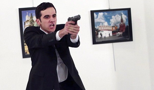 FETÖ tetikçisinin takiyye mesajları...