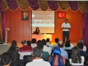 Kulu'da öğretmenlere yenilenen müfredat tanıtım semineri verildi