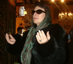 Hülya Koçyiğit, müzeyi ziyaret etti