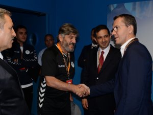 Eynaud Konyaspor’u tebrik etti