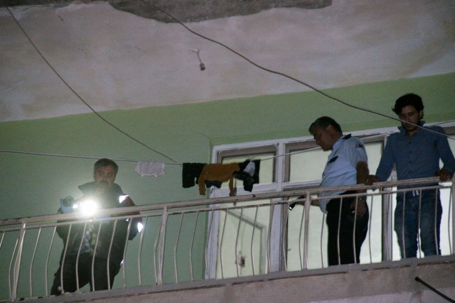 Balkondan düşen çocuk öldü