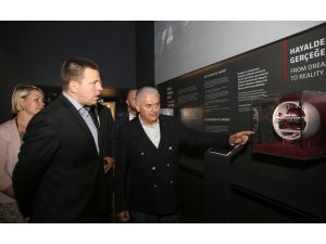 Başbakan Yıldırım, mevkidaşlarına "Avrasya Tüneli"ni gezdirdi