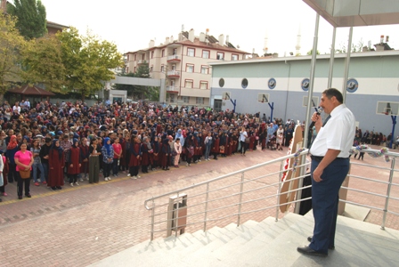 Şehit Abdullah Tayyip Olçok Kız İHO’da Yeni eğitim yılı dualarla başladı.