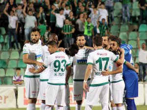 Akın Çorap Giresunspor'da liderlik sevinci