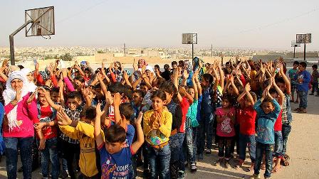 İdlib'de öğrenciler ders başı yaptı