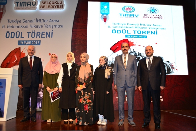 HİKAYE YARIŞMASINDA ÖDÜL ZAMANI