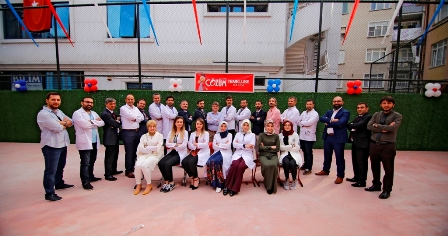 ‘Çözüm’den Görkemli Merhaba