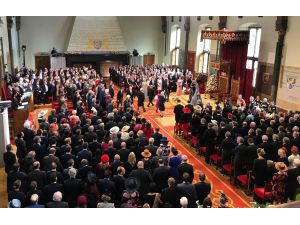 Hollanda'da geçici hükümet yeni yıl bütçesini sundu