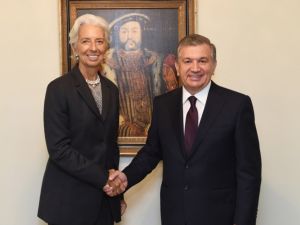Özbekistan Cumhurbaşkanı Mirziyoyev IMF Başkanı'nı kabul etti
