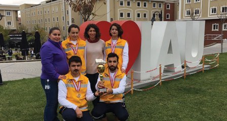 İAÜ’lü paramedikler yaşama can veriyor.