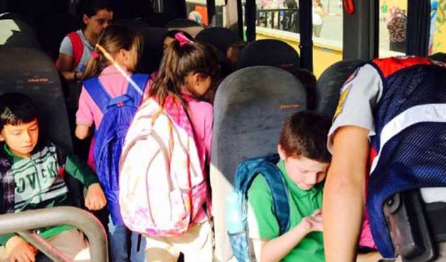 Öğrenci servisinde jandarmayı şoke eden görüntü!