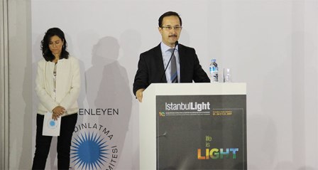 Aydınlatmanın tek çatı altında toplandığı IstanbulLight Fuarı başladı
