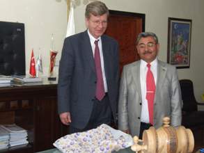 İsveç Büyükelçisi Kulu'yu ziyaret eti