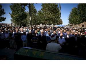 Başbakan Yıldırım, cuma namazını Hacı Bayram Camisi'nde kıldı