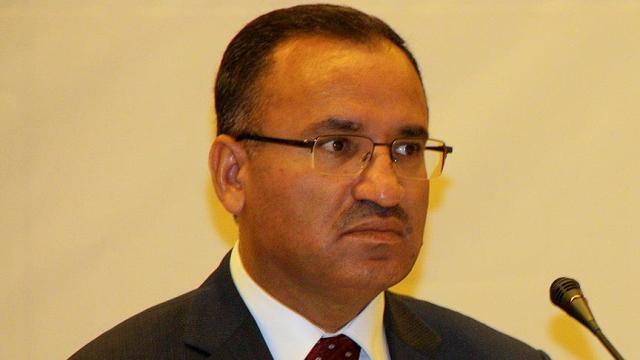 Bozdağ: Terör terördür, terörist teröristtir vatanı milleti mezhebi olamaz