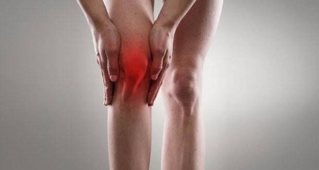 Diz ağrıları protezle gideriliyor