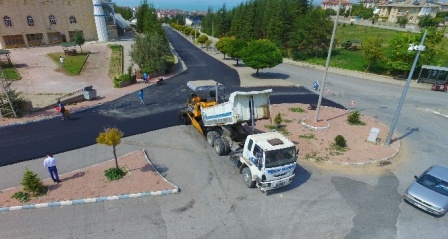 Beyşehir’de asfalt çalışmaları sürüyor