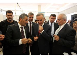 ÖMÜ Ziraat Fakültesi altın çilek ve bal üretimine öncülük edecek