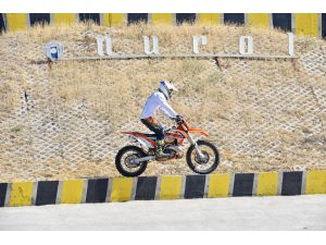 Ejder Yalçın zırhlısına sıra dışı rakip