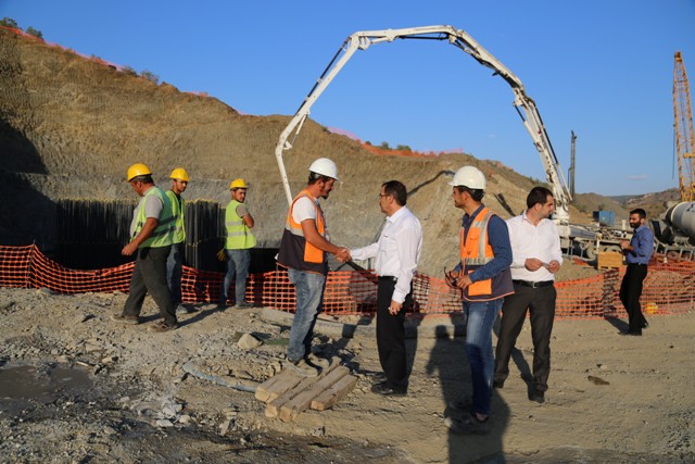 Eğiste Viyadüğü'nde ilk beton döküldü