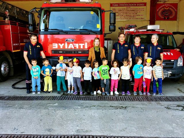 Öğrencilerden itfaiye ziyareti