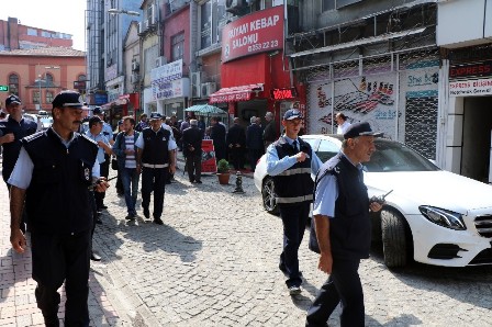 Polis ve zabıtadan işgal denetiminde 9 bin lira ceza