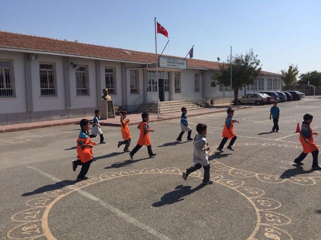 Keşfedilmemiş yeteneklerin peşindeler