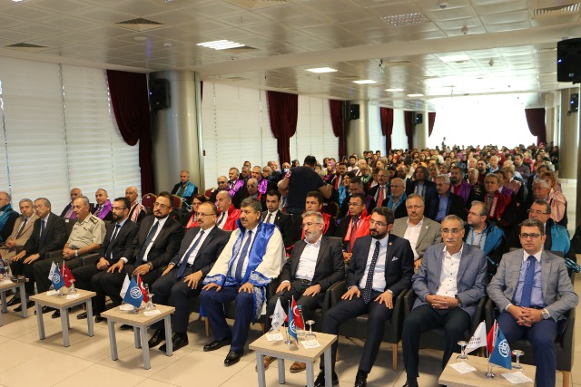 Donanımlı öğrenci hazırlıyoruz