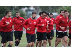 Samsunsporlu futbolculardan galibiyet sözü