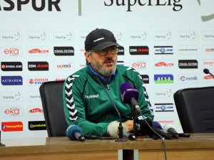 Mustafa Reşit Akçay A Takım çalıştırmayack