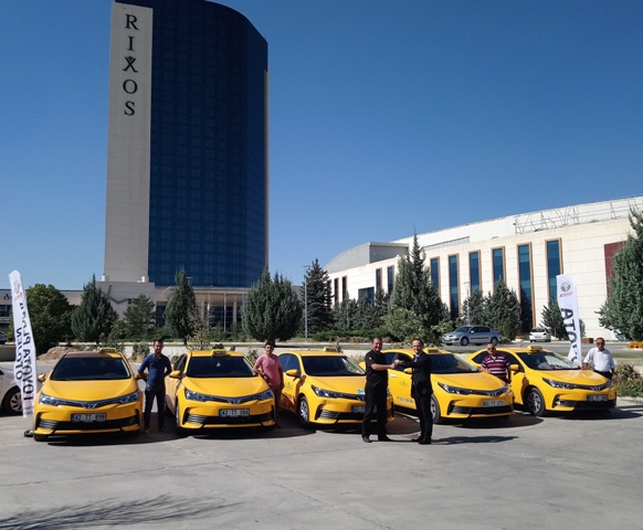 TOYOTA PLAZA OTOJEN’DEN RIXOS OTEL TAKSİ DURAĞINA 7 COROLLA